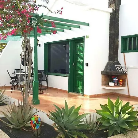 Bungalow King * بويرتو ذيل كارمين